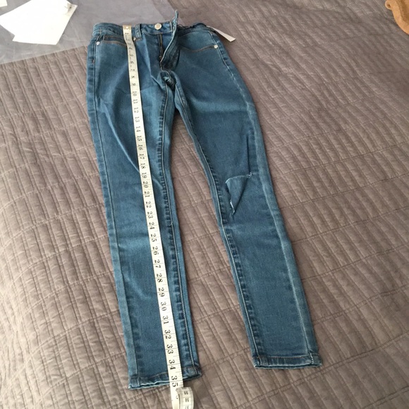 High Waist Push Jeans. UNIF. size 23 - Picture 6 of 6